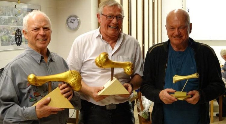 Von links: Gert Closmann (8. Dan), Harald Titz (4. Dan) und Rudi Bauer (9. Dan) am 19. Oktober 2019 auf der Geburtstagsfeier von Harald. (c) Daniel Will